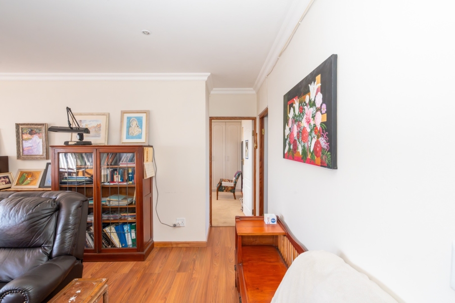 5 Bedroom Property for Sale in Myburgh Park Western Cape